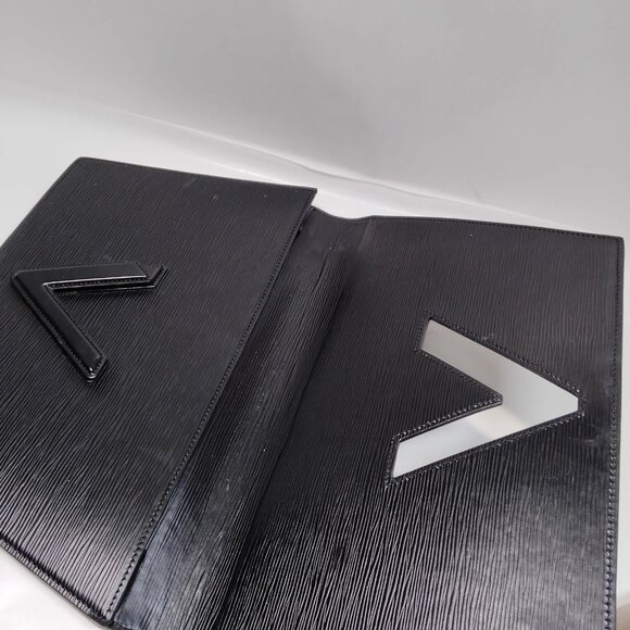 Authentic Louis Vuitton Trapeze Black Epi Leather Clutch Bag mon390-111325 - Picture 9 of 16